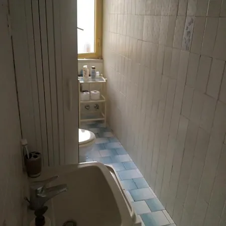 Quarto em Acomodações Particulares Dalida Nápoles