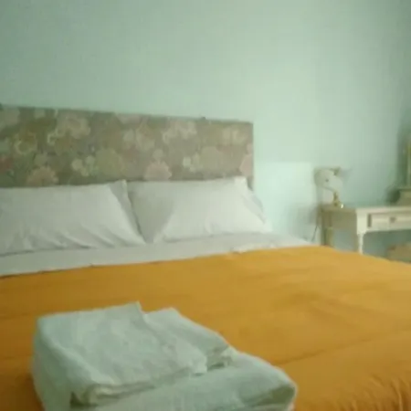 Dalida Séjour chez l'habitant Naples